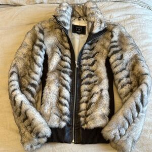 Women's Faux Fur Jacket - Gray